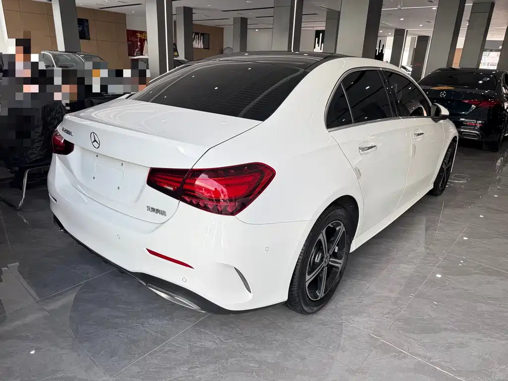 MERCEDES-BENZ A CLASS