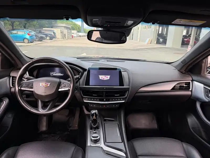 Cadillac CT5 — миниатюра 4