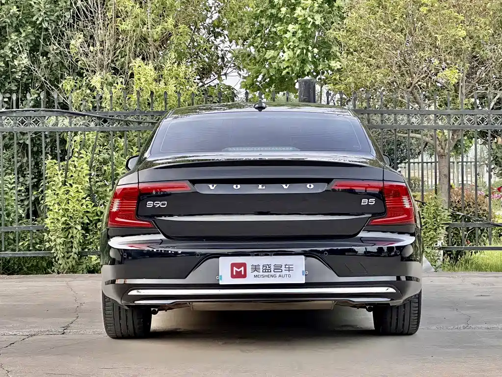 Volvo S90 — миниатюра 8