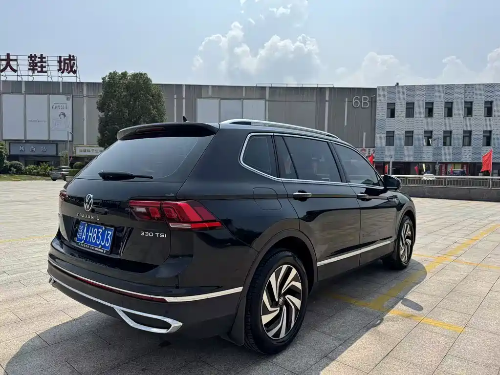 Volkswagen Tiguan L — миниатюра 7