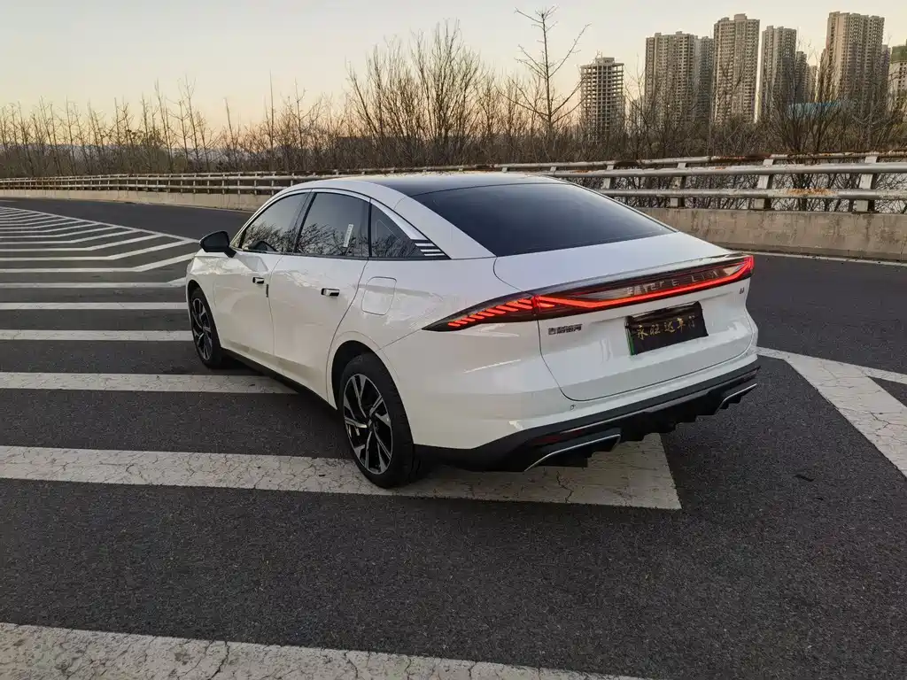 GEELY GALAXY GALAXY L6