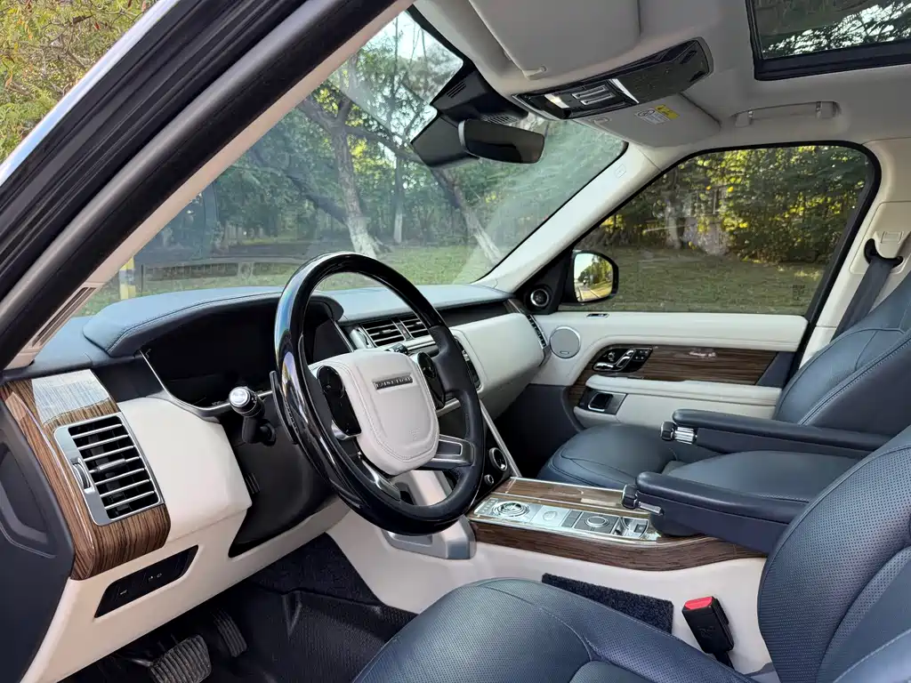 Land Rover Range Rover — миниатюра 6