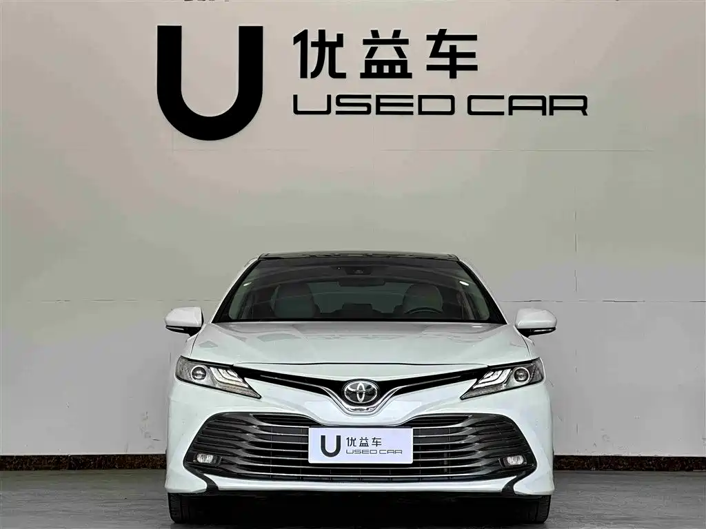 Toyota Camry 2019 2.5G Luxury VI