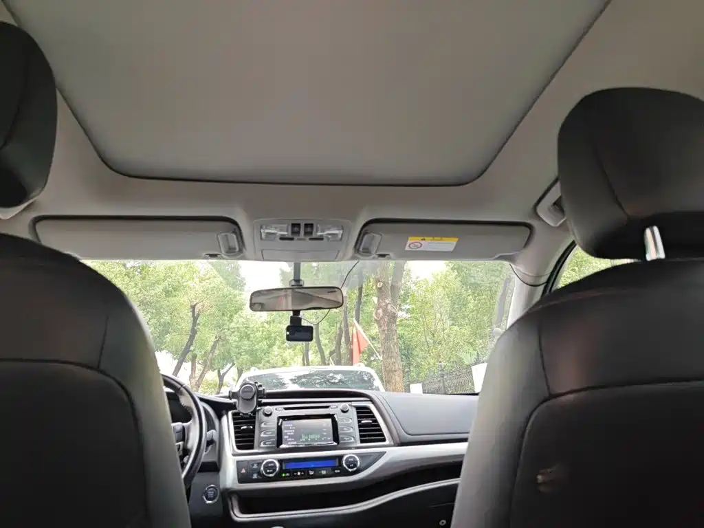 Toyota Highlander — миниатюра 14