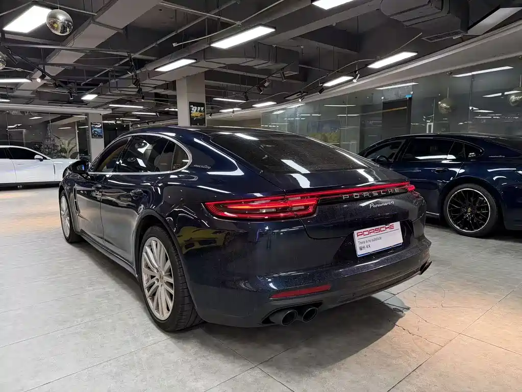 Porsche Panamera — миниатюра 7