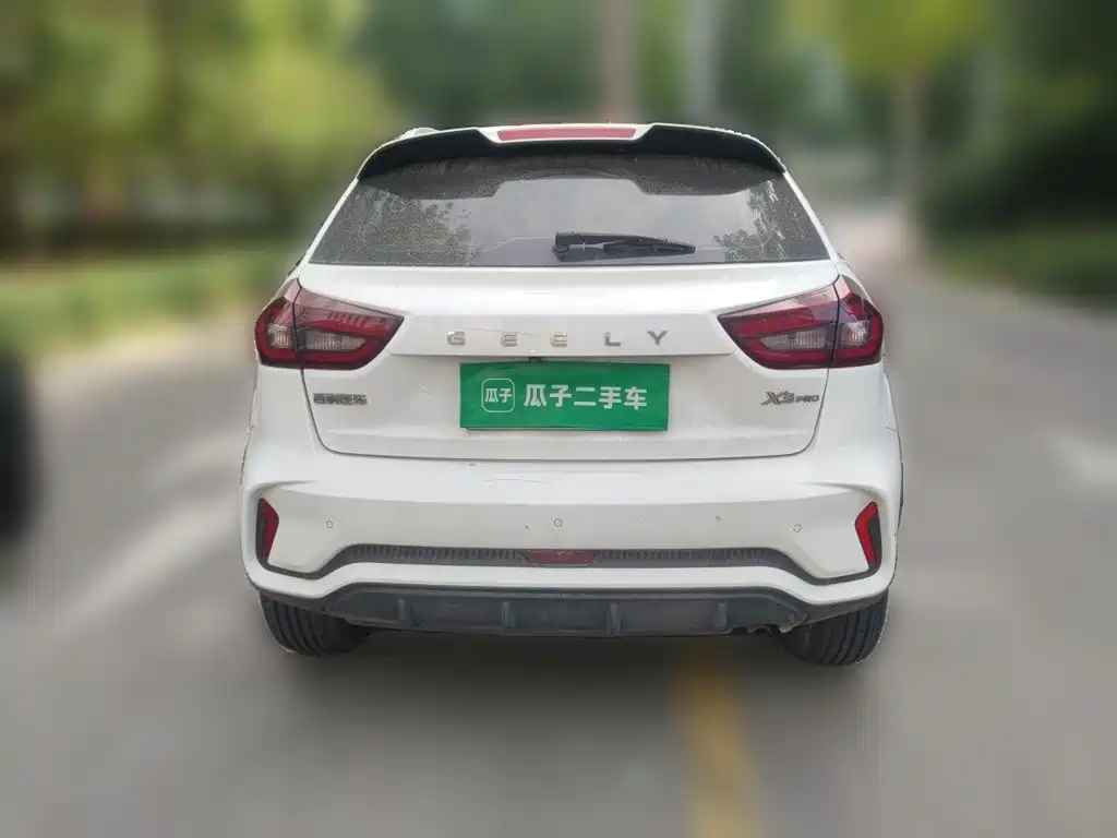 Geely Vision X3 — миниатюра 3
