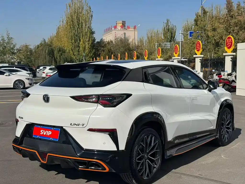 CHANGAN UNI T