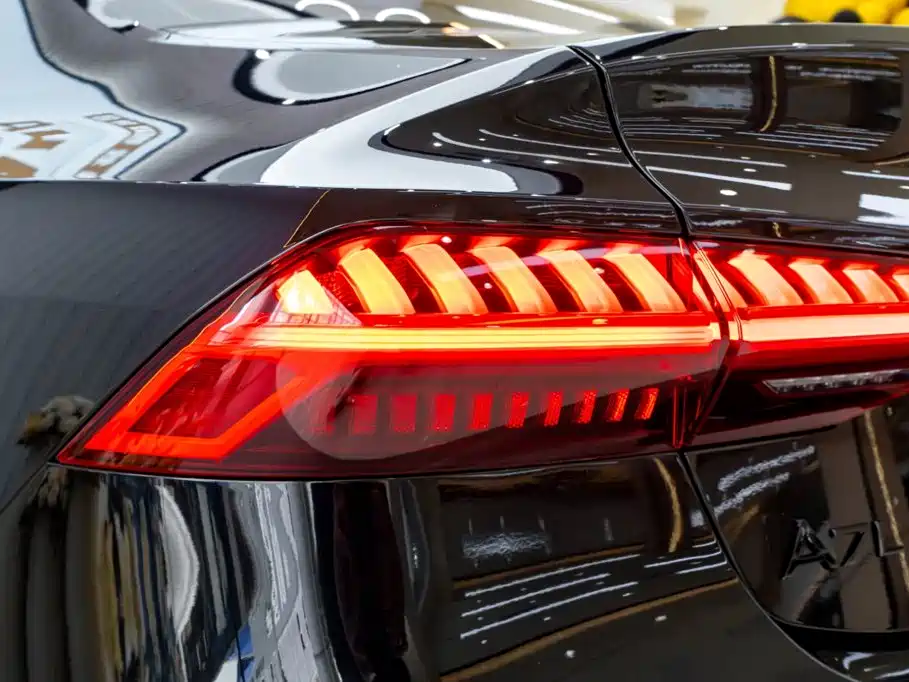 Audi A7L — миниатюра 9