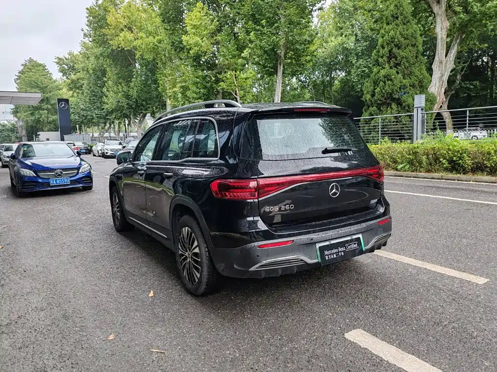 Mercedes-Benz EQB — миниатюра 4