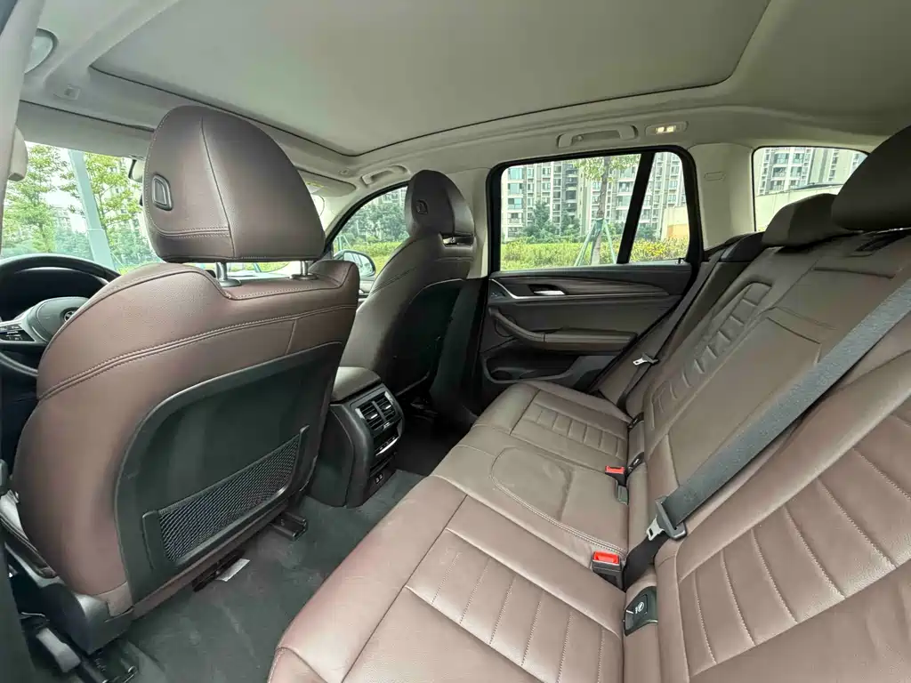 BMW X3 — миниатюра 10
