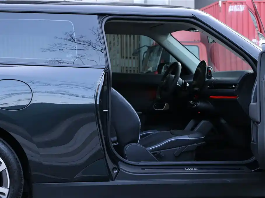 MINI ELECTRIC  COOPER