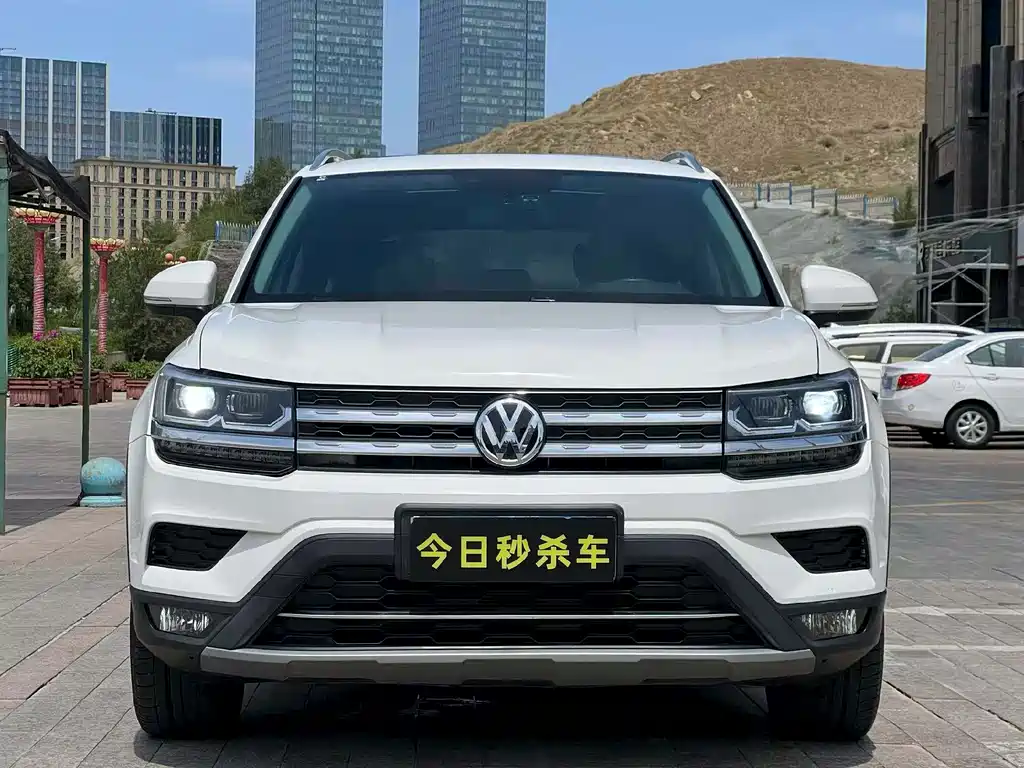 Volkswagen Tharu 2019 330TSI Luxury VI