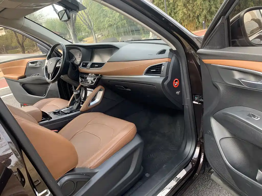 Borgward BX7 — миниатюра 17