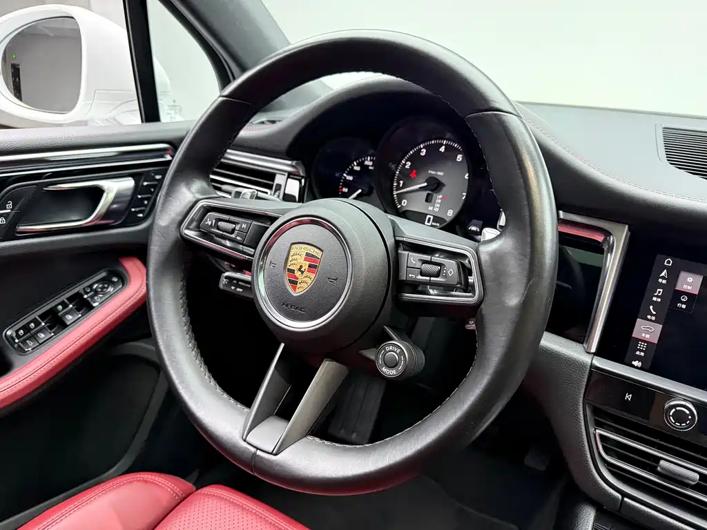Porsche Macan 2023 — фото 4