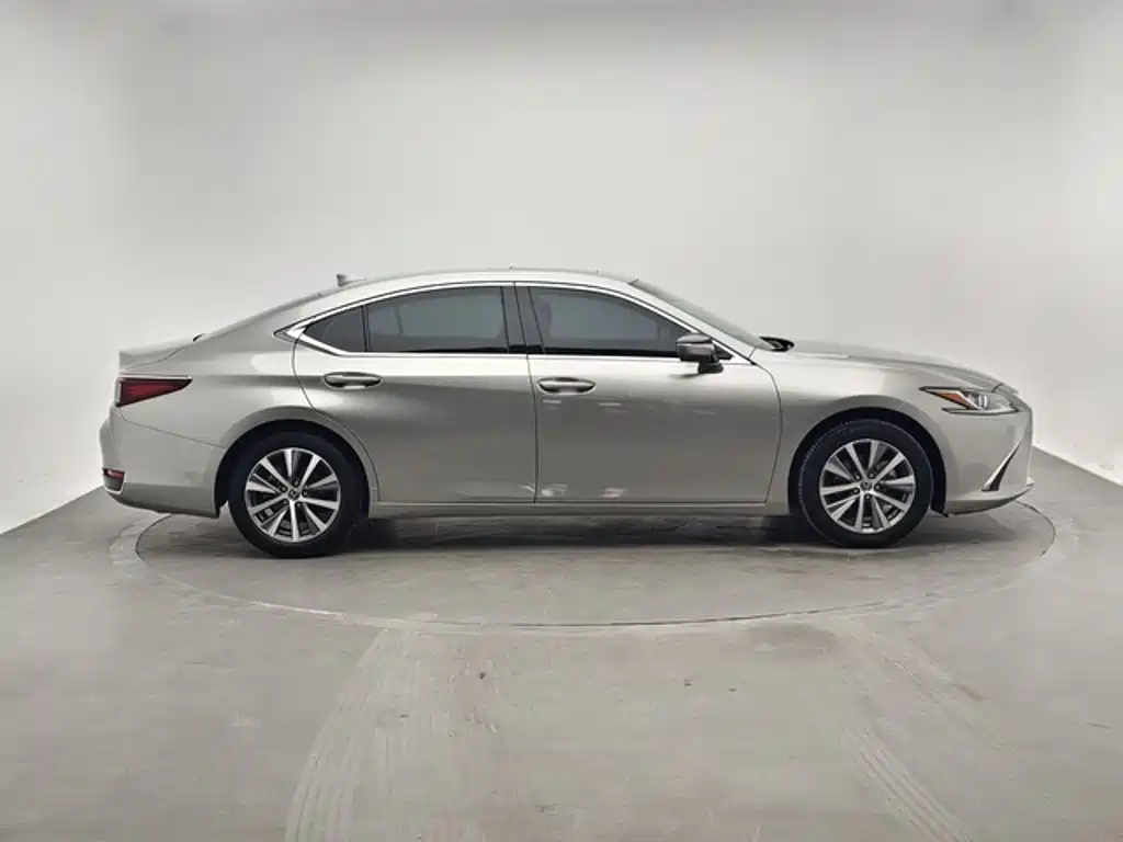 Lexus ES — миниатюра 3