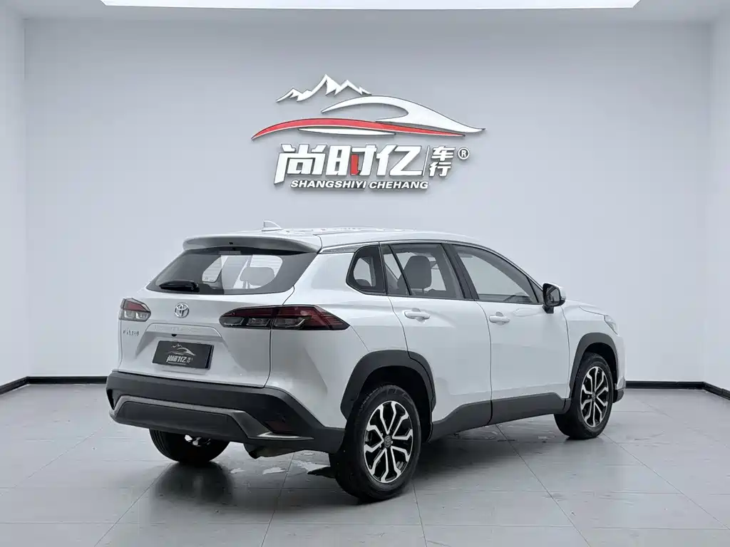 Toyota Frontlander 2022 2.0L CVT Luxury