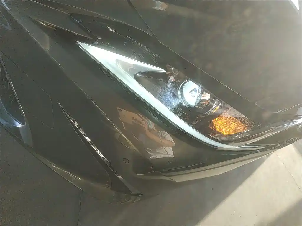 Lexus ES 2020 200
