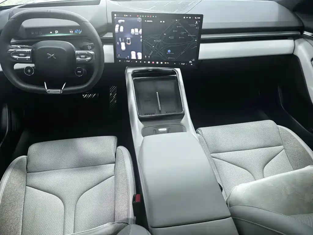 XPeng P7 — миниатюра 6