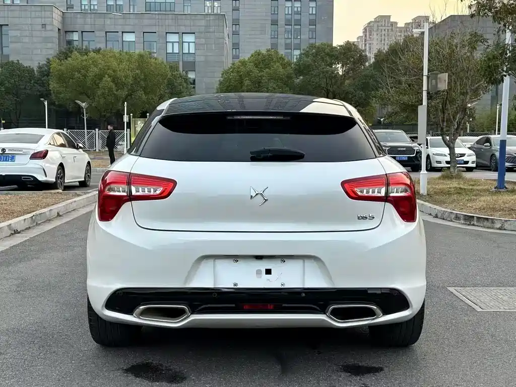DS DS 5 — миниатюра 4