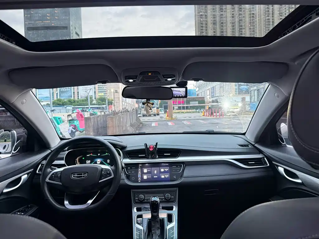 Geely Emgrand — миниатюра 6