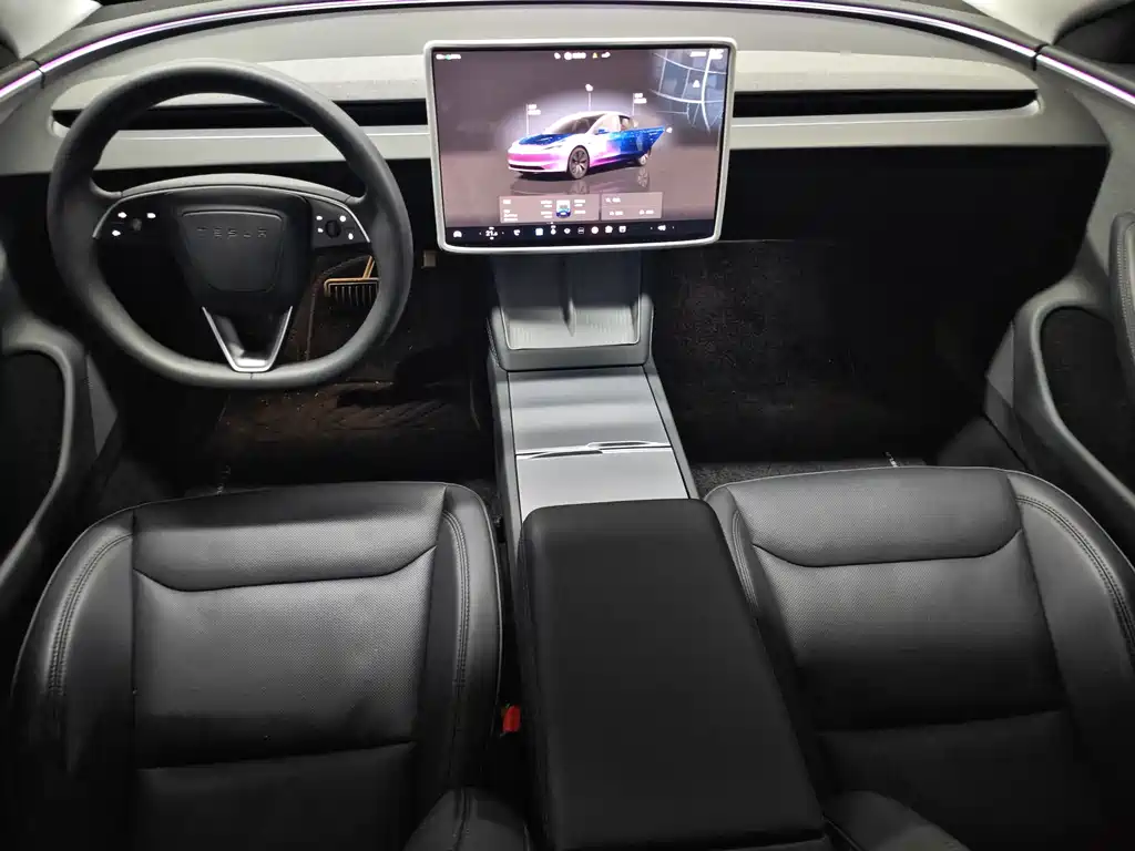 Tesla Model 3 — миниатюра 4
