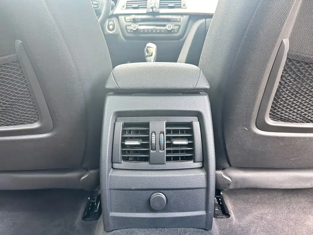 BMW 3 Series — миниатюра 10