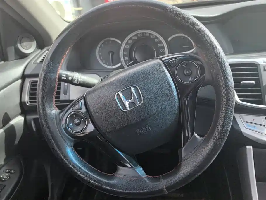 Honda Accord — миниатюра 15
