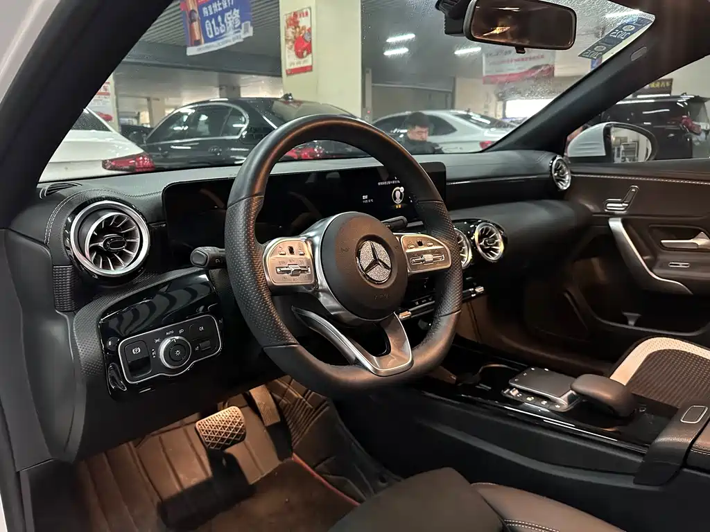 MERCEDES-BENZ A CLASS