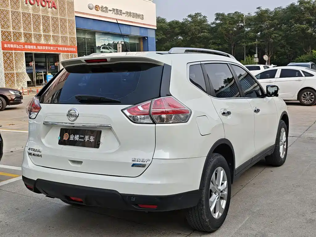 Nissan X-Trail 2014 2.5L CVT Luxury 4WD