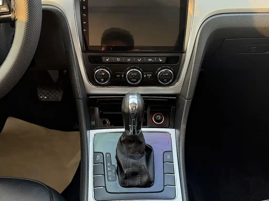 Volkswagen Passat — миниатюра 7