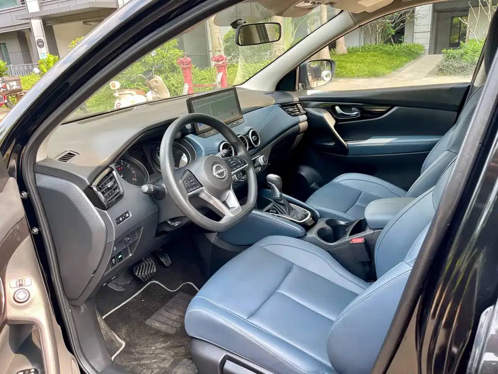 Nissan Qashqai - фото 4