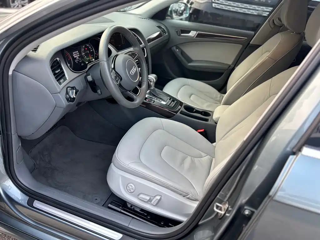 Audi A4L 2013 35 TFSI AT Comfort