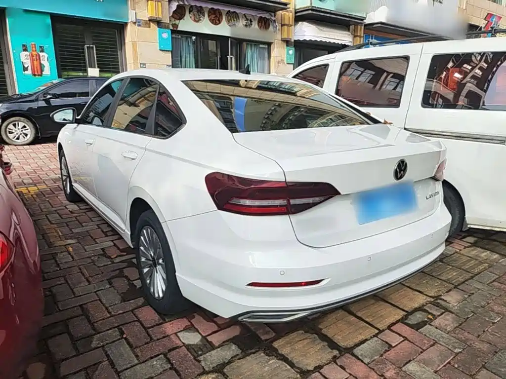 Volkswagen Lavida — миниатюра 5