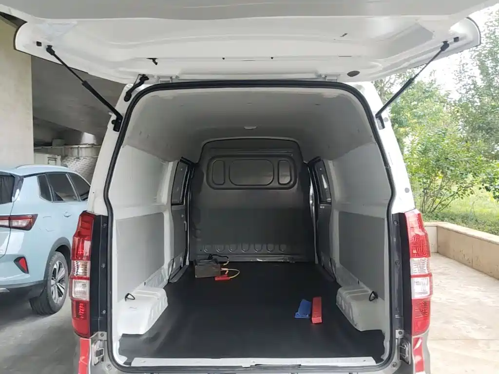 Jinbei Hiace X30L — миниатюра 19