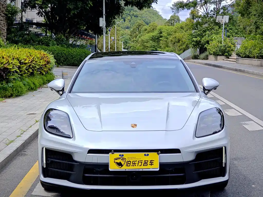 Porsche Panamera — миниатюра 3