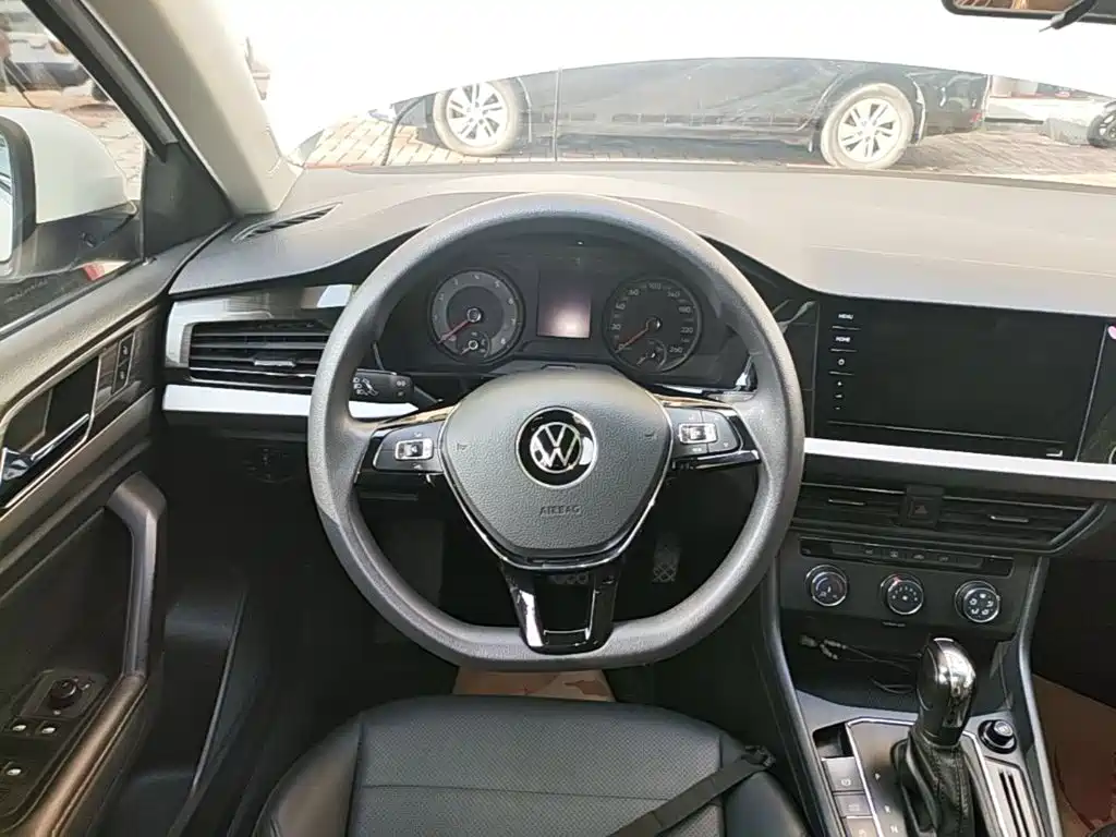 Volkswagen Lavida — миниатюра 11