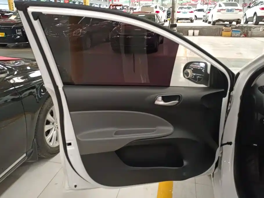 Kia Huanchi — миниатюра 7
