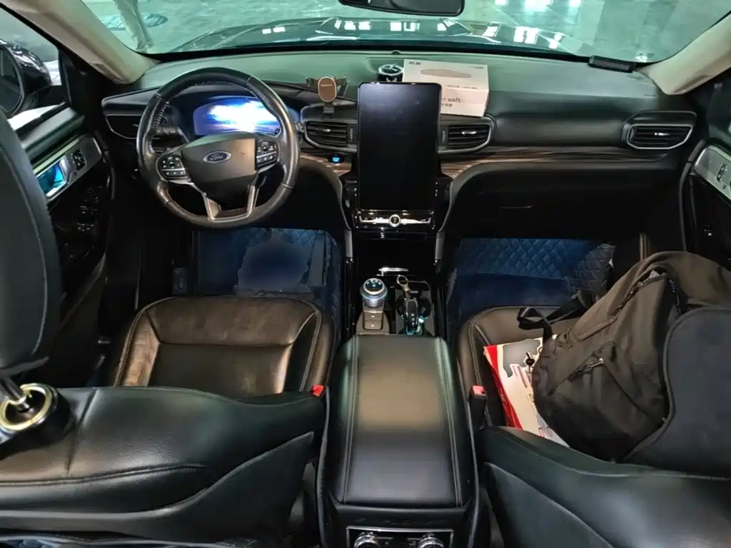 Ford Explorer — миниатюра 10