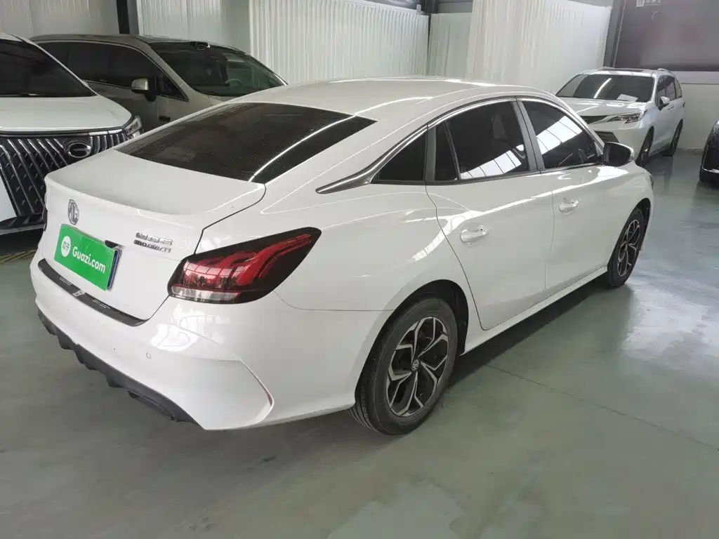 MG MG5 — миниатюра 8