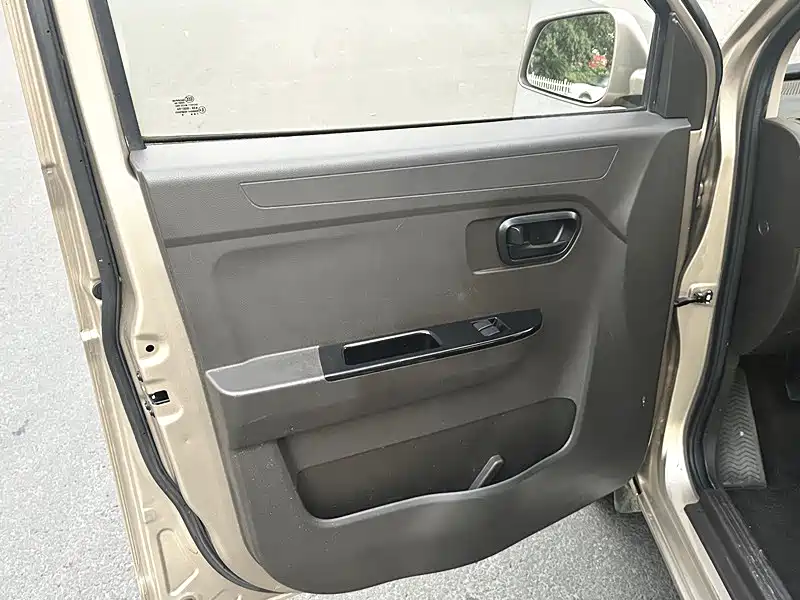 Wuling RongguangV V 2015 1.5L