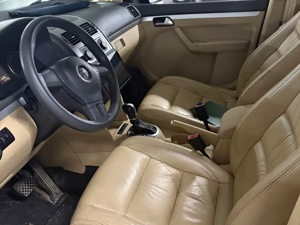Volkswagen Touran — миниатюра 5