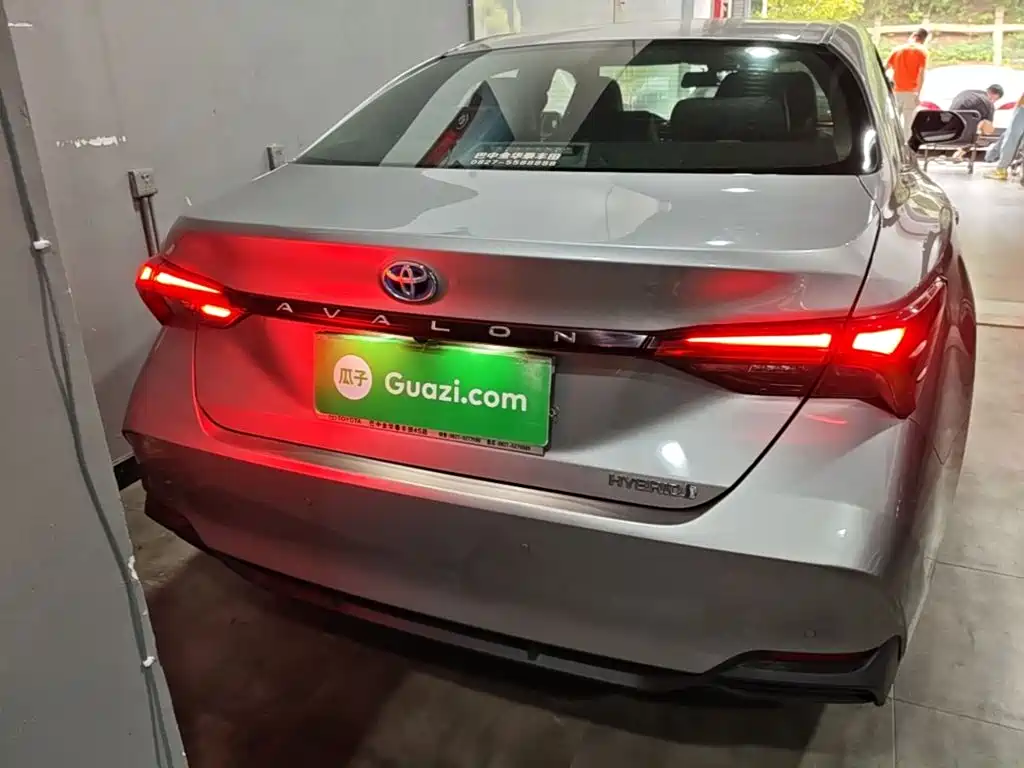 Toyota Avalon — миниатюра 6