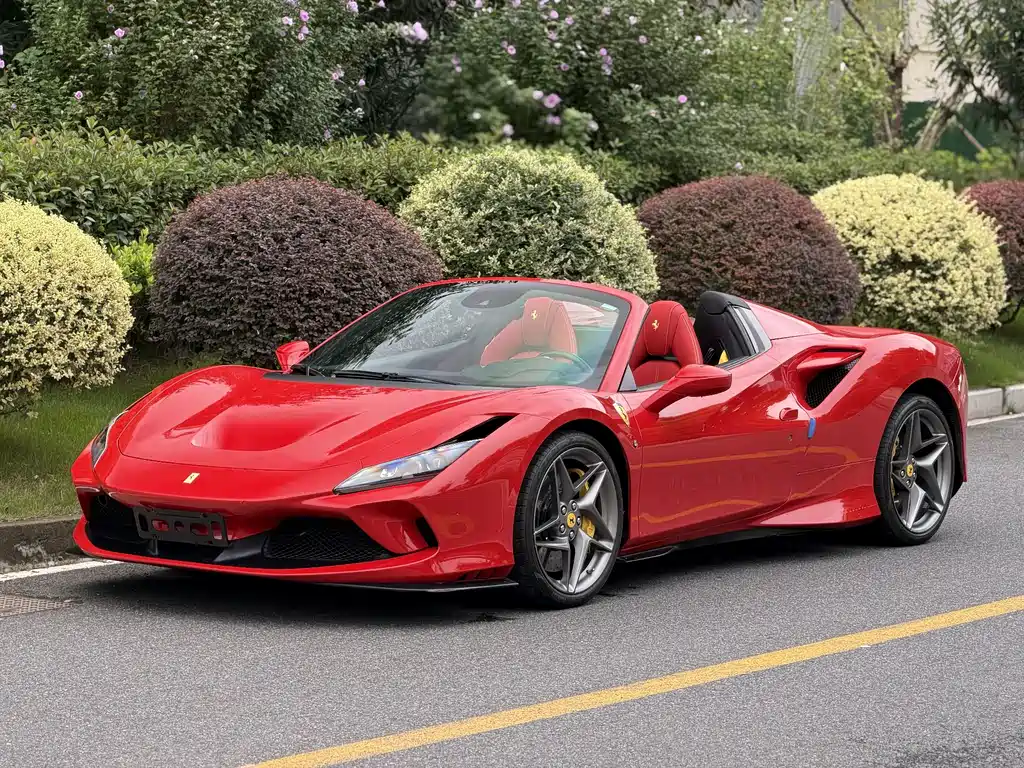 Ferrari F8 — миниатюра 2