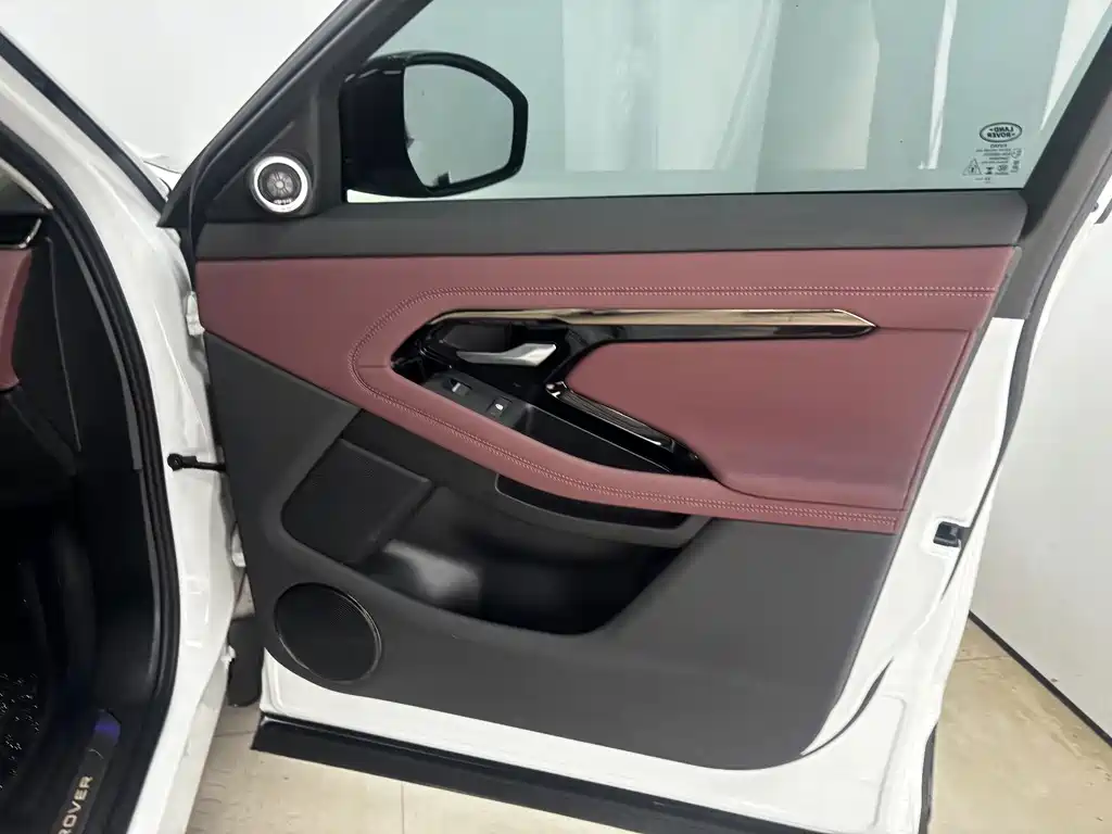 Land Rover Evoque — миниатюра 26