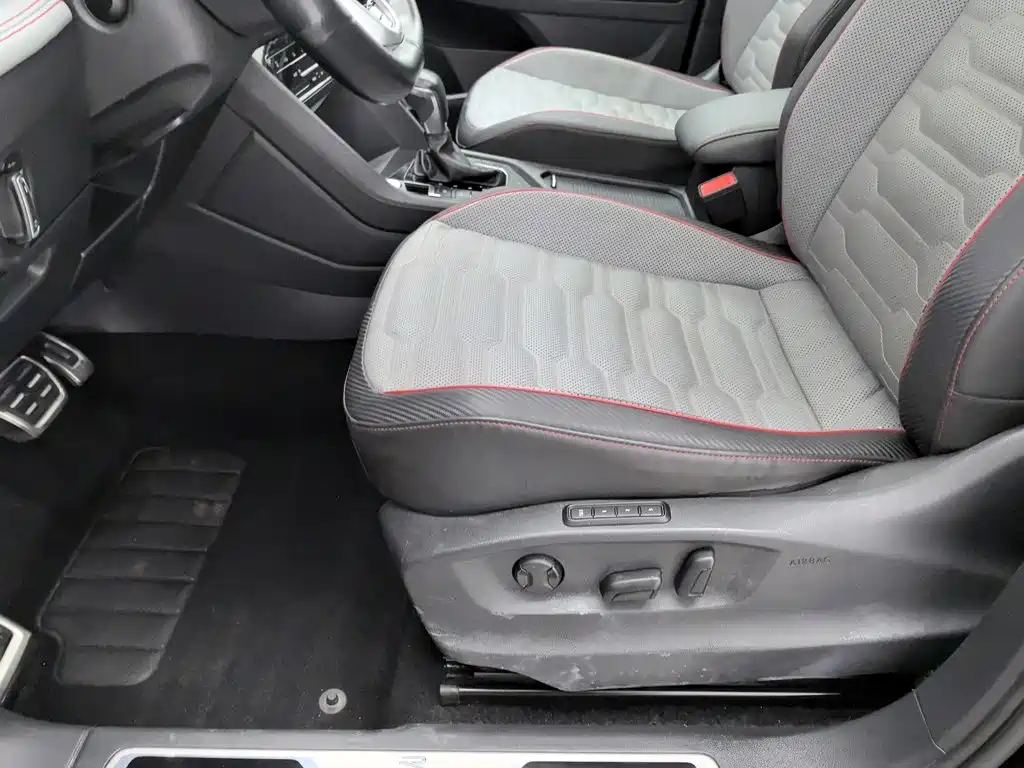 Volkswagen Tiguan L — миниатюра 20