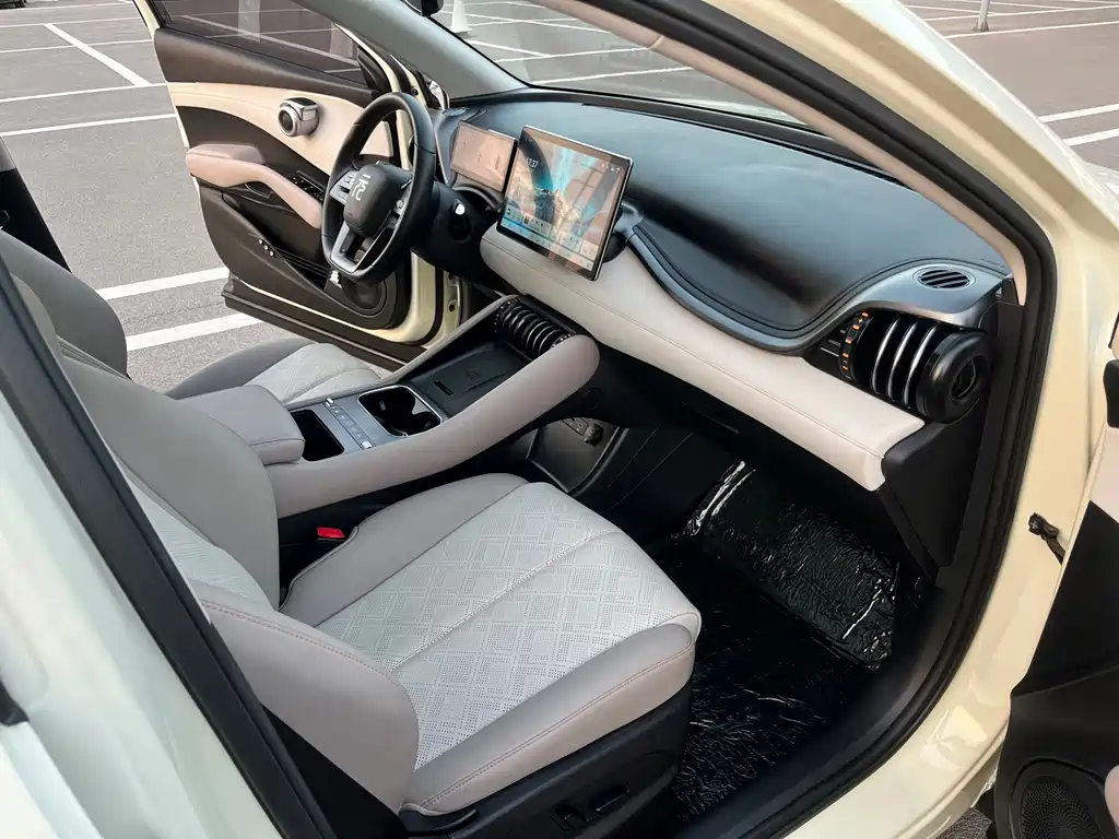 BYD Yuan Plus — миниатюра 6