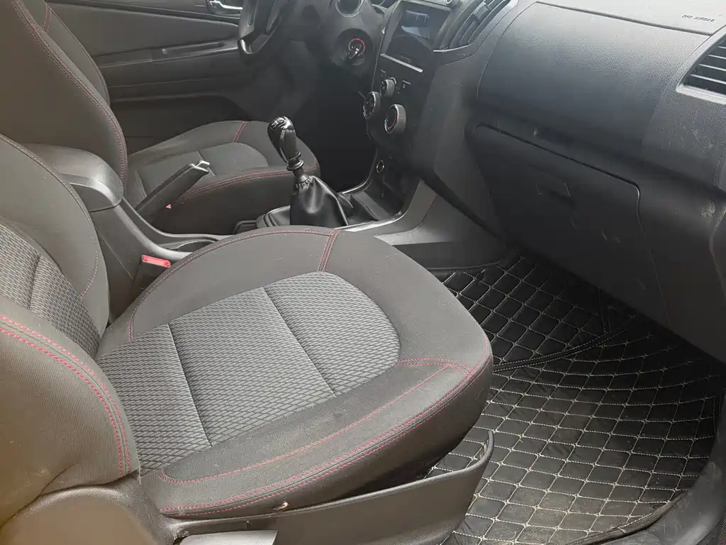 Isuzu TAGA Daga — миниатюра 9