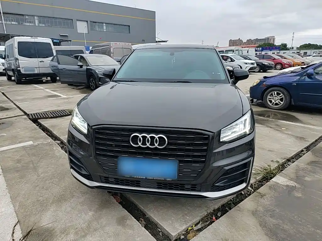 Audi Q2L — миниатюра 3