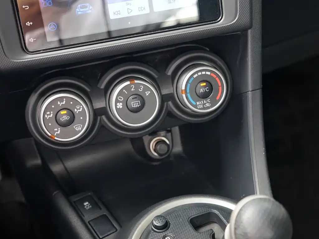 Toyota ZELAS — миниатюра 15