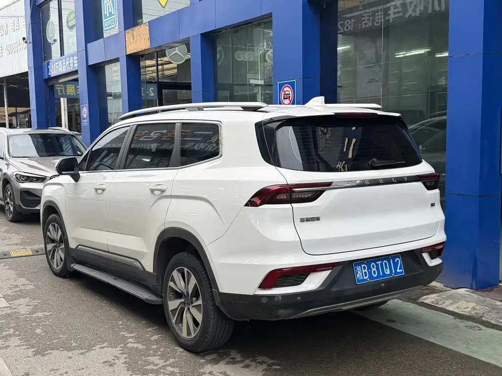 Geely Haoyue — миниатюра 6